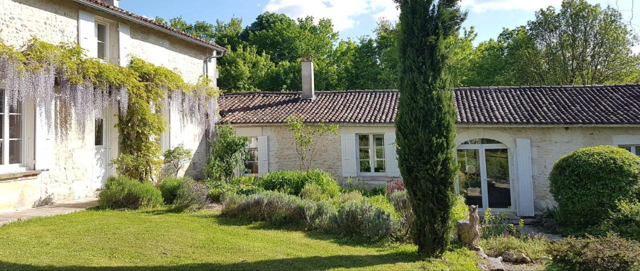 La Loge Du Grand Cedre, Chambre D'Hotes Socosy Hotell Fontcouverte  Exteriör bild